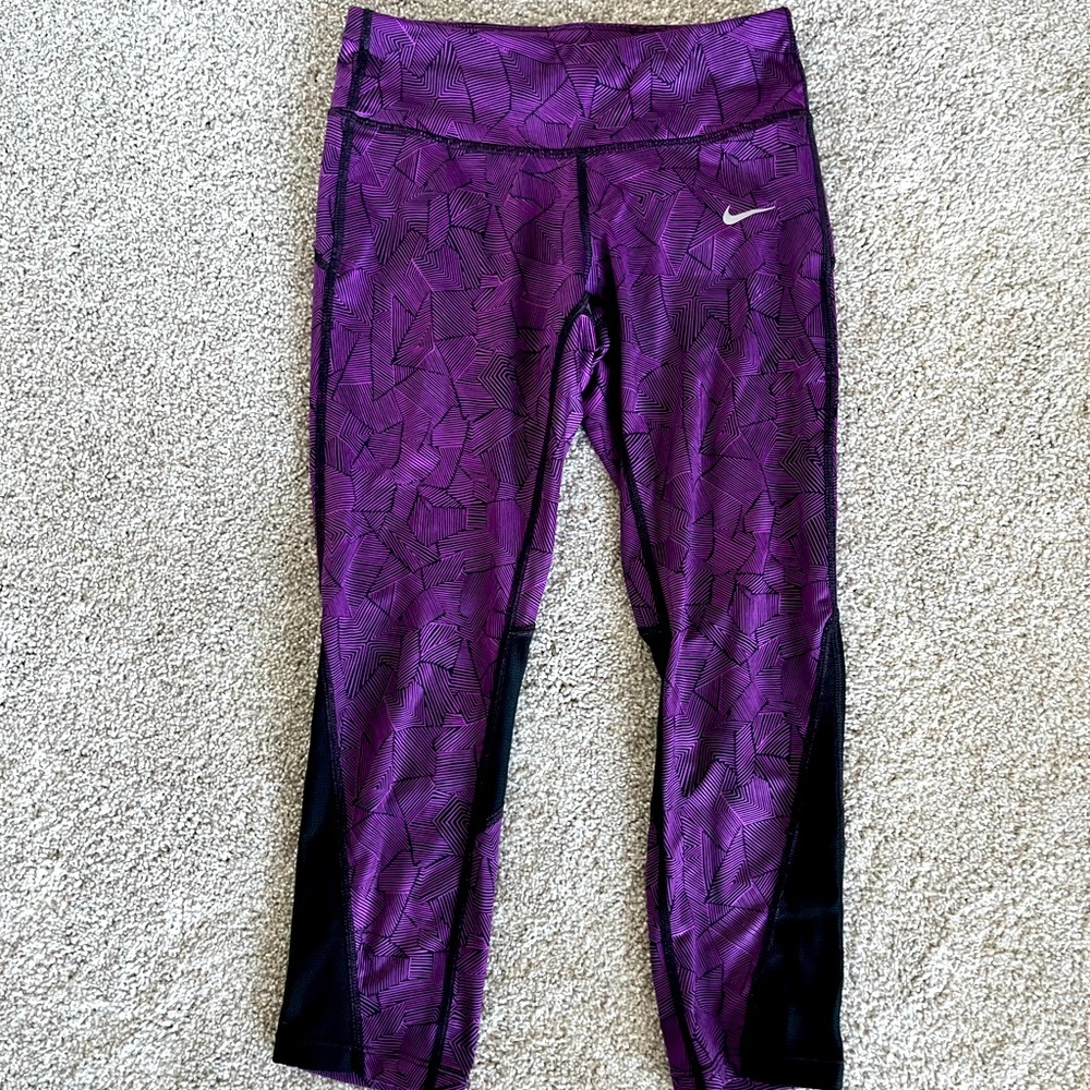 Nike cropped leggings